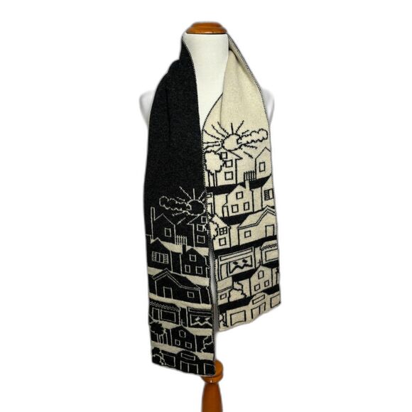 Double Knit Scarf Unisex One Size City town Print reversible Charcoal Gray Cream - Picture 1 of 5